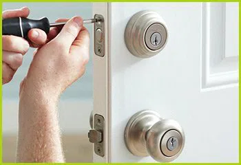 Expert Locksmith Services Chicago, IL 773-453-5802 - 13-new-locks-installation